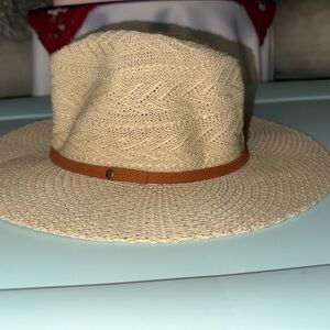 Stylish Cream Sun Hat with Tan Band